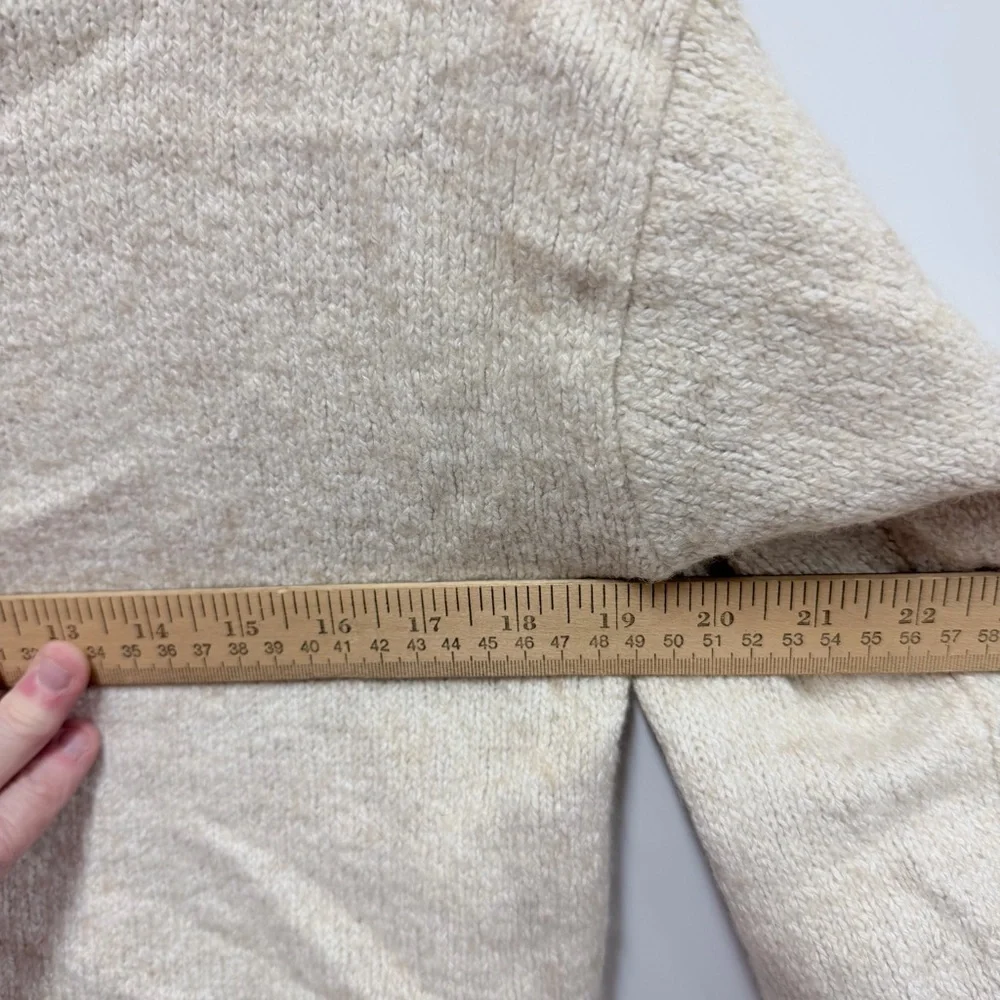 Vince crew neck ribbed wool/cashmere blend sweater in cream size medium